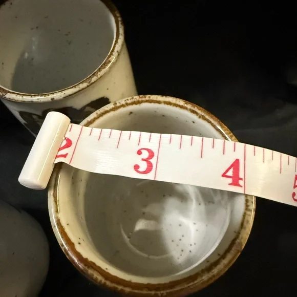 Handcrafted Ceramic Mugs with Butterfly and Floral Design - Picture 4 of 7